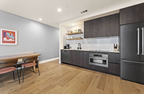 Rainey Street Historic District Condo | Luxe Rainey St High Rise | Heated Pool | Gym | ATX