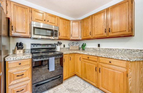 Scottsdale Ranch Condo | Luxurious ground floor Condo w/shared pool & hot tub, overlooking the Lagoon