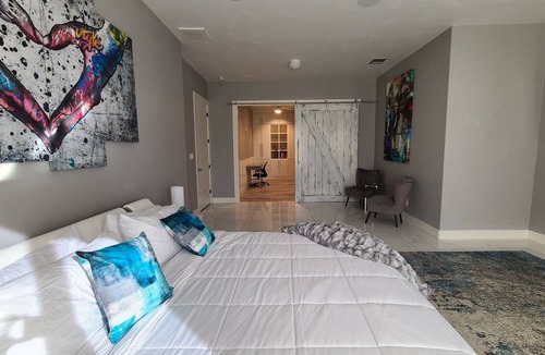 Cielo Vista House | Luxurious mansion with 7 spacious master suites and gorgeous views
