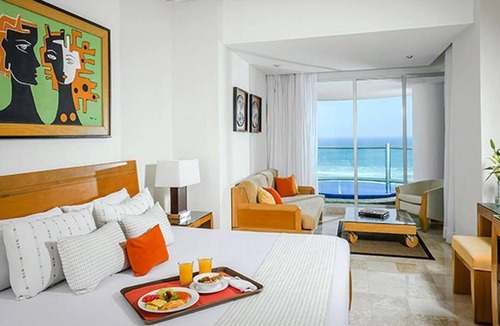 Playa Diamante Resort | Luxurious resort stay for a group/family with beautiful beach and amazing pools!