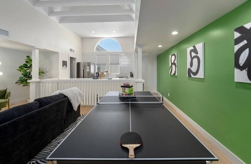 Camelback East Villa | Luxury 2B/1.5B-king bds-mnt views-games-mins to DT