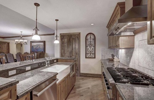 Vail Condo | Luxury 2BR Arrabelle residence - ski in/ski out in Lionshead, rooftop pool & spa
