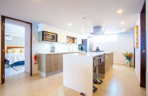 Las Glorias Apartment | Luxury 2BR Beachfront Escape | Stunning Views from Private Balconies
