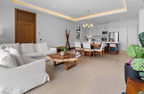 La Puntilla Condo | Luxury 2BR w/5 Pools & Beach Club: Quiya 2902