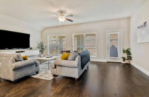Fort Worth House | Luxury 3BR Near Dallas Stadium- World Cup Ready