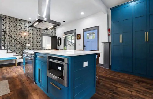 Southtown House | Luxury Downtown Alamo Home King William/Southtown