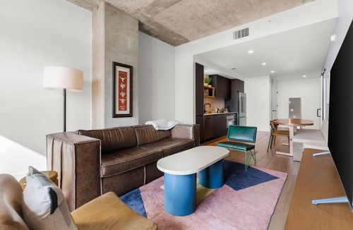 Rainey Street Historic District Condo | Luxury Downtown Austin Condo Near Rainey Street