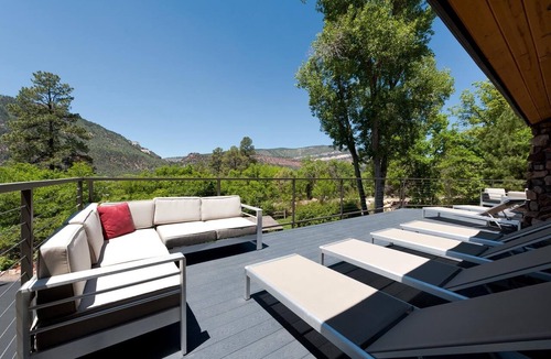Durango House | Luxury Home on 8 Acres - 9 Min. to DGO - Hot Tub/Fire Pit - Awesome Views -