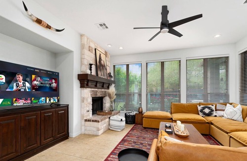 Dripping Springs House | Luxury Home with Outdoor Pool, HotTub, Office, Yard, BBQ