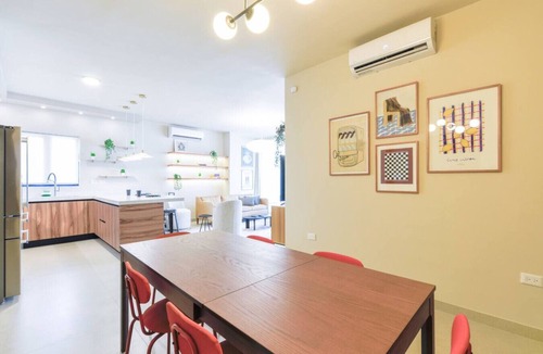 San Jeronimo Apartment | ¡Luxury in San Jeronimo! 1 King & 2 Queen Bed 8ppl