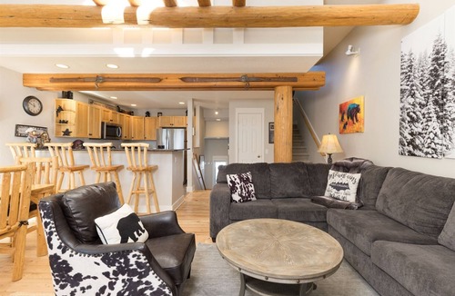 Saddle Ridge House | Luxury Moonlight Basin Townhome w/MT views, private hot tub, new bathrooms