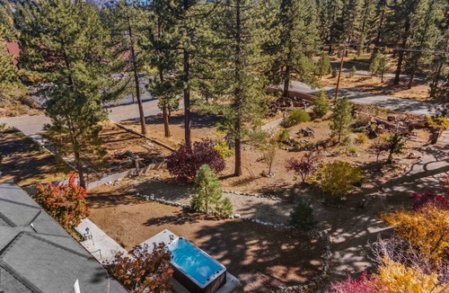 Wrightwood House | Luxury Mountain Retreat: Skiing, SPA, Arcade & Bar