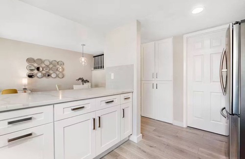Universal City House | Luxury oasis with Hot Tub and EV Charger