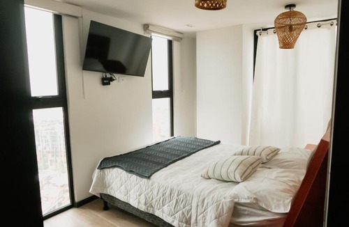 Zona 11 Apartment | Luxury Skyline Apartment with pool, city views & volcano views