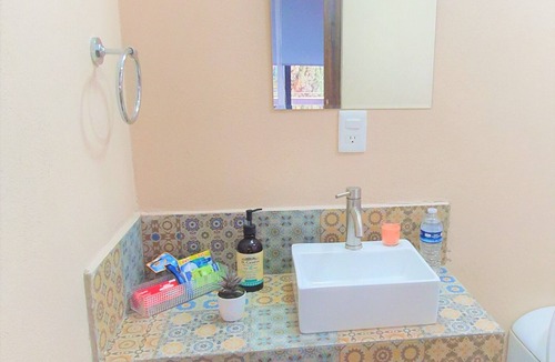 Ciudad Lopez Mateos House | LUXURY STUDIO (POWER) 5 MIN FROM ITESM (R09)