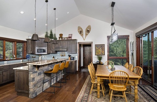 Nathrop Cabin | Luxury Timber Frame Mountain Cabin: Spectacular Chalk Cliffs and Canyon Views