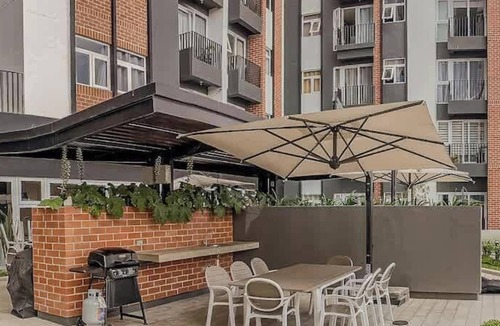 Zona 11 Apartment | Luxury Volcano & Pool View FREE Pool/Gym KING Bed