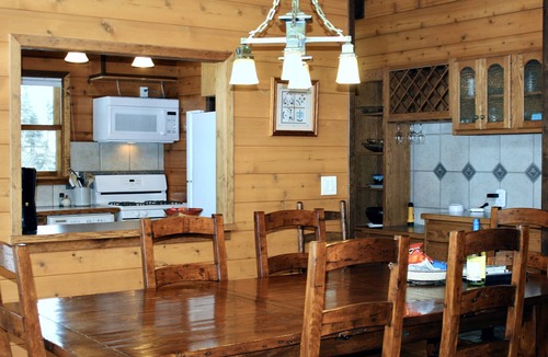 Westcliffe House | Magical Cabin below the Sangre de Cristos with Starlink