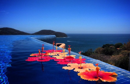 Zihuatanejo Condo | Magnificent Views, Sleeps 2-6 Just Reduced Rates
