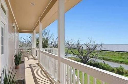 Lafitte Bed & Breakfast | Magnolia Cottage R2