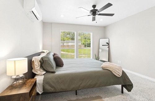 Nacogdoches House | Main House and Tiny Home Near SFA