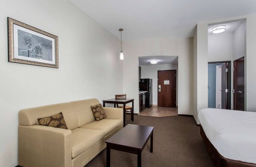 Big Spring Hotel | MainStay Suites Big Spring North I-20