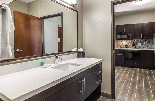 Midland Hotel | MainStay Suites Midland