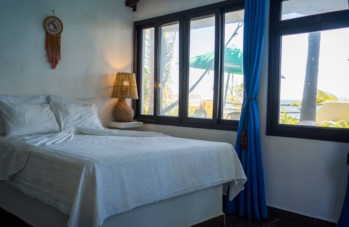 Monterrico Hotel | Marbella Eco Lodge