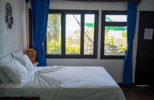 Monterrico Hotel | Marbella Eco Lodge