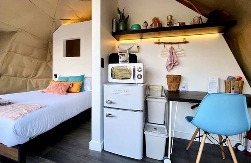 Oatmeal Cabin | Marble Falls Glamping Dome for Romantic Getaways near Austin