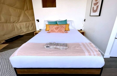 Oatmeal Cabin | Marble Falls Glamping Dome for Romantic Getaways near Austin