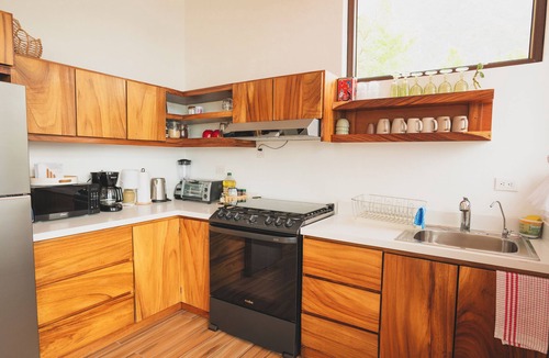 Santa Cruz La Laguna House | Marvelous brand new, lakefront 2-bedroom house with WiFi in Santa Cruz la Laguna