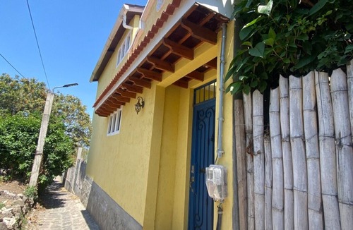 San Pedro La Laguna House | Mayazul-2-Bedroom House- In San Pedro La Laguna– Your Perfect Lakeside Getaway!