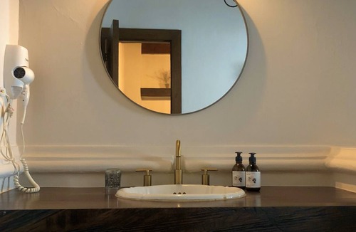 Ciudad Vieja Hotel | Mestizo Cortijo