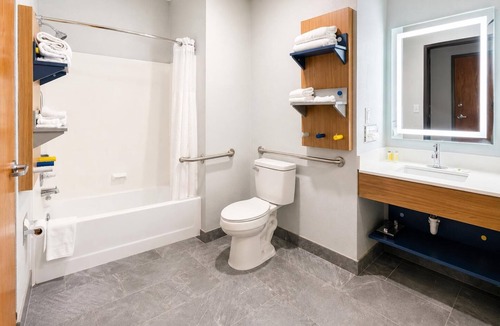 Midland Hotel | Microtel Inn & Suites By Wyndham Midland