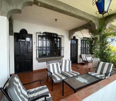 San Pedro La Laguna Hotel | Mikaso Hotel