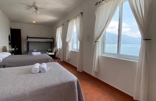 San Pedro La Laguna Hotel | Mikaso Hotel