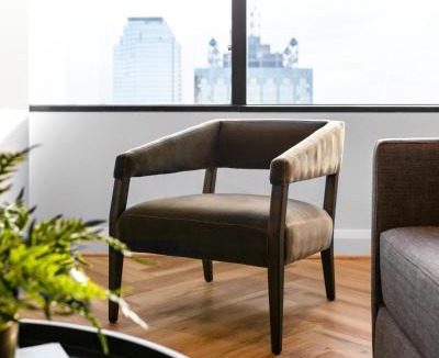 Downtown Dallas Hotel | Mint House Dallas Downtown By Kasa