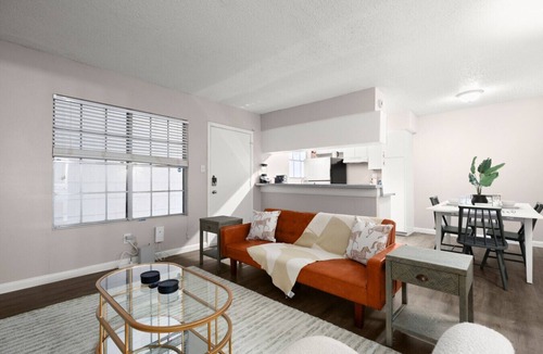 Hancock Apartment | Modern 1BR Near UT & Downtown | Fast WiFi +Parking