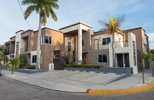 Lomas de Mazatlan Condo | Modern 2‑Bed Condo in Golden Zone: Walk Everywhere!