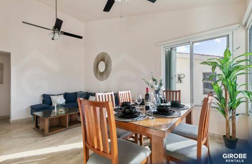 Zona Hotelera Apartment | Modern 3BD, great location in Hotel Zone KM4