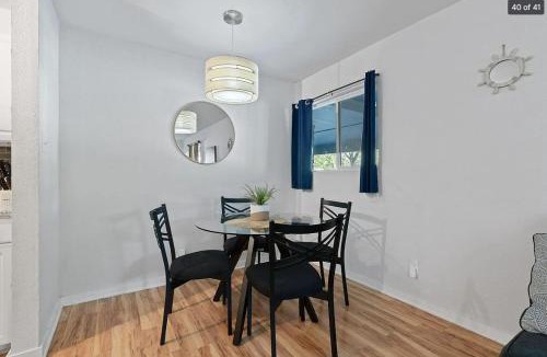 Parker Lane House | Modern 3BR Home Near South Congress