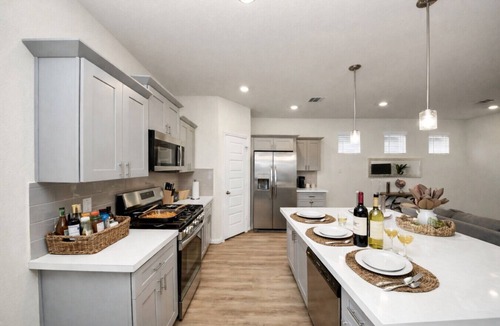 Houston House | Modern 3BR Houston Home Near IAH