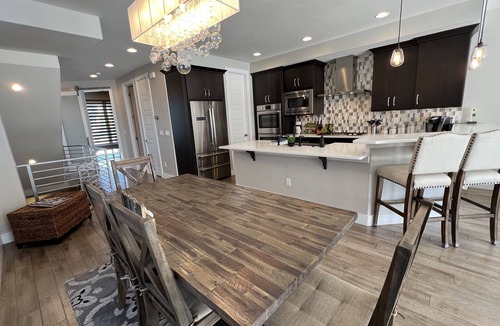 Sloan Lake House | Modern 5-Bed, Clean is Priority