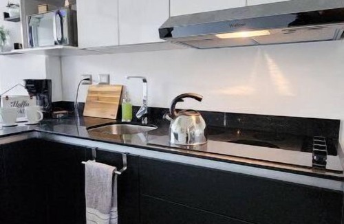 Zona 16 Apartment | Modern and Comfortable Apartment In front of Cayala