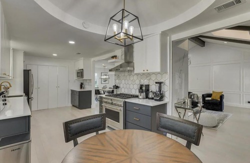 Far North Dallas House | Modern and Spacious Dallas Getaway with Private Pool