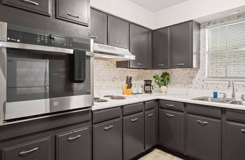 Westover Hills Apartment | Modern Apartment near The Domain