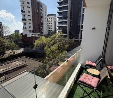 Zona 15 Apartment | Modern Apartment with Pool & Gym Zona 15