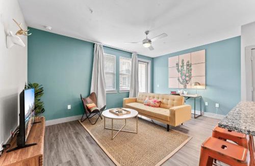 Montopolis Apartment | Modern & Chic 1BR Luxury Apts Close to Downtown & Airport