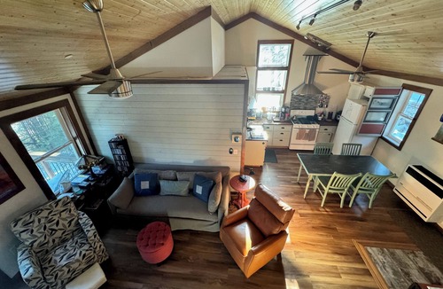 Mineral Cabin | Modern-Chic Mineral Cabin, 10 Miles to Lassen NP, Level 2 EV Charger.